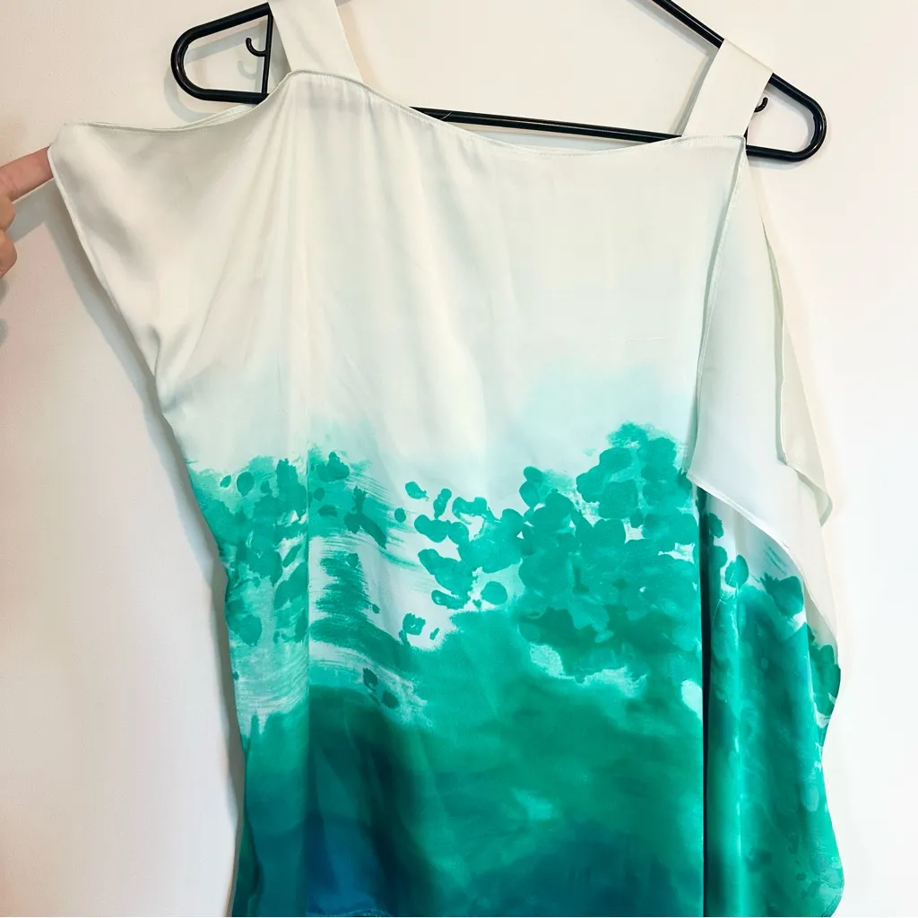 Calvin Klein Flowy Off the Shoulder Shirt - Medoum - Image 4