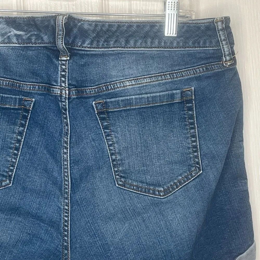 Torrid Sz 16 Denim Jean Shorts Cuffed - Image 8