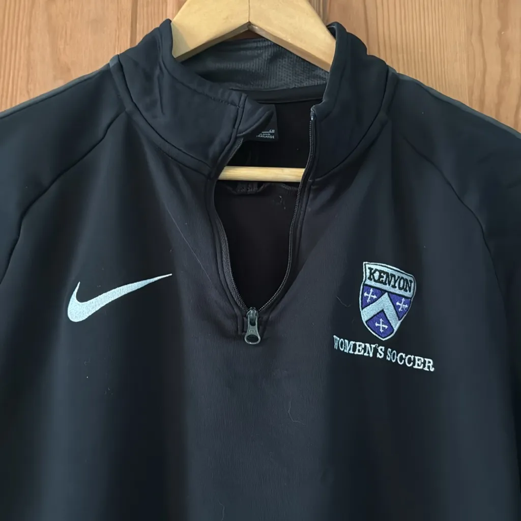 Kenyon College Women's Soccer Size Small Nike Pullover - Image 6