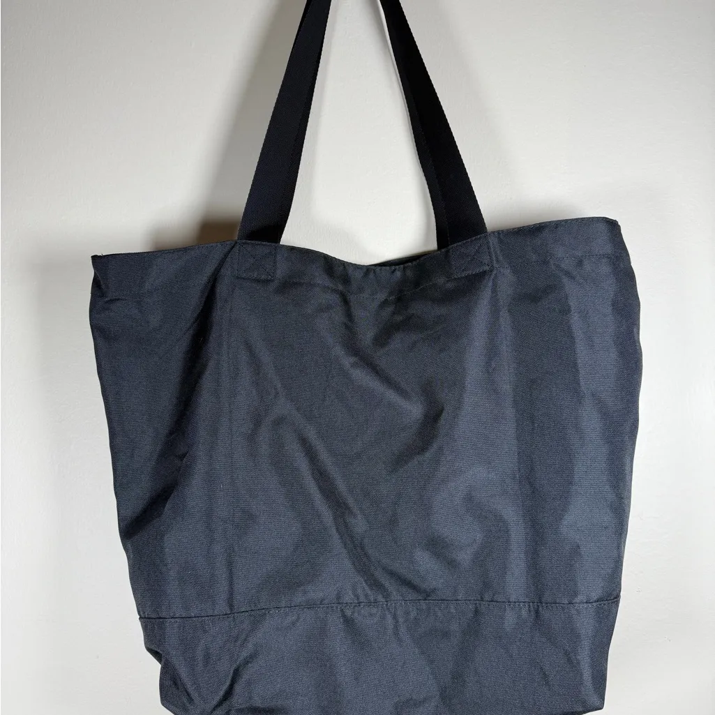 Victoria’s Secret NWT Zip Top Holiday Plaid Tote Bag - Image 4