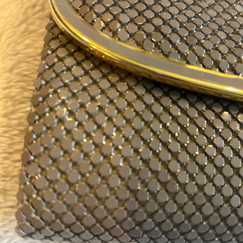 Vintage Y&S women’s Handbag Purse with Shoulder Chain - Image 3