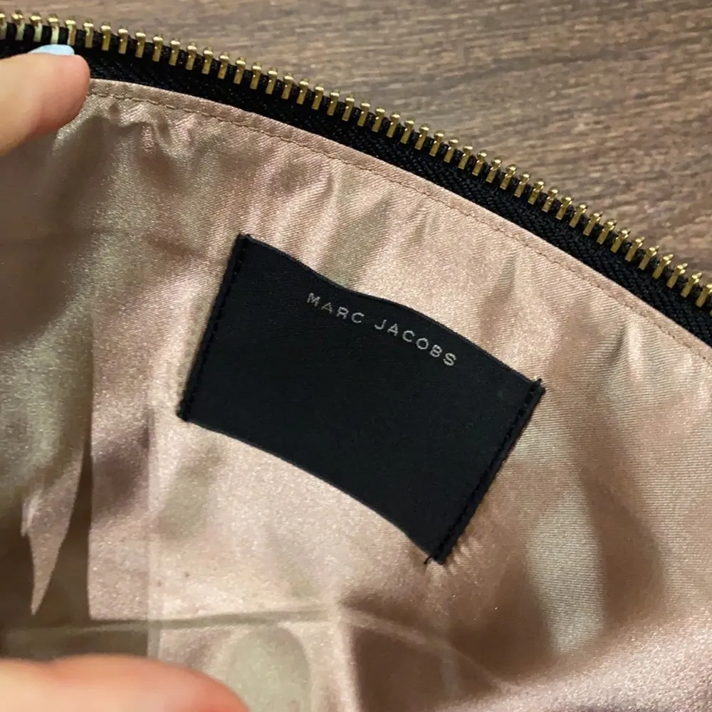 Marc Jacobs Pouch - Image 5