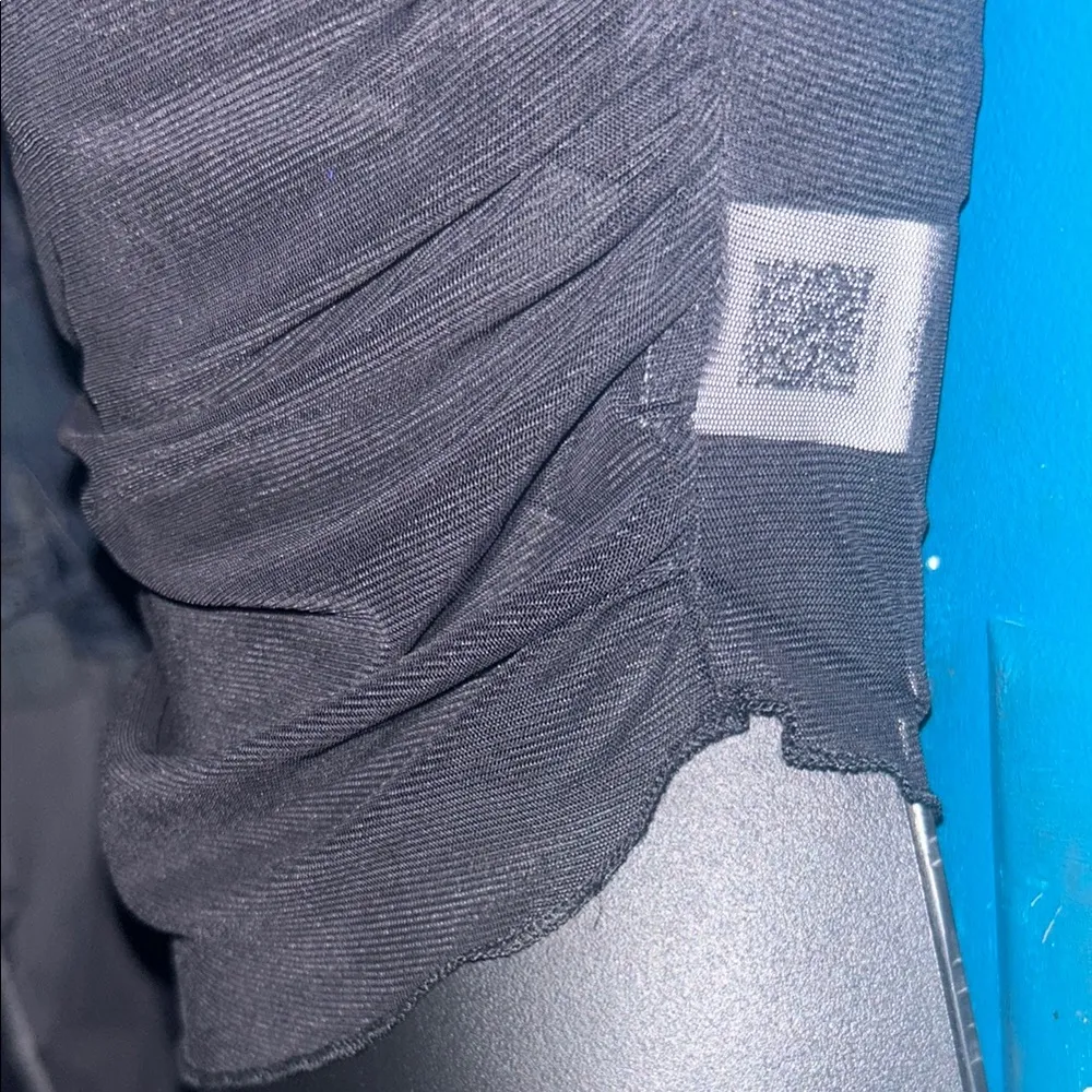 5 for $20 tops sale SHEIN Black Fitted Ruched Camisole - Image 3