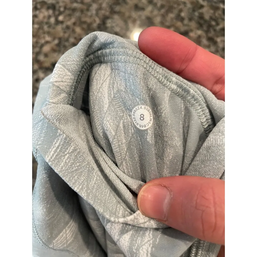 Lululemon Swift Speed High Rise Tight Reverberate Chevron Silver Blue Size 8 - Image 3