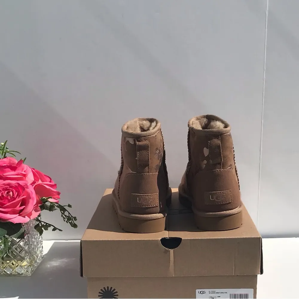 UGG Classic Mini Floral Foil - Image 3