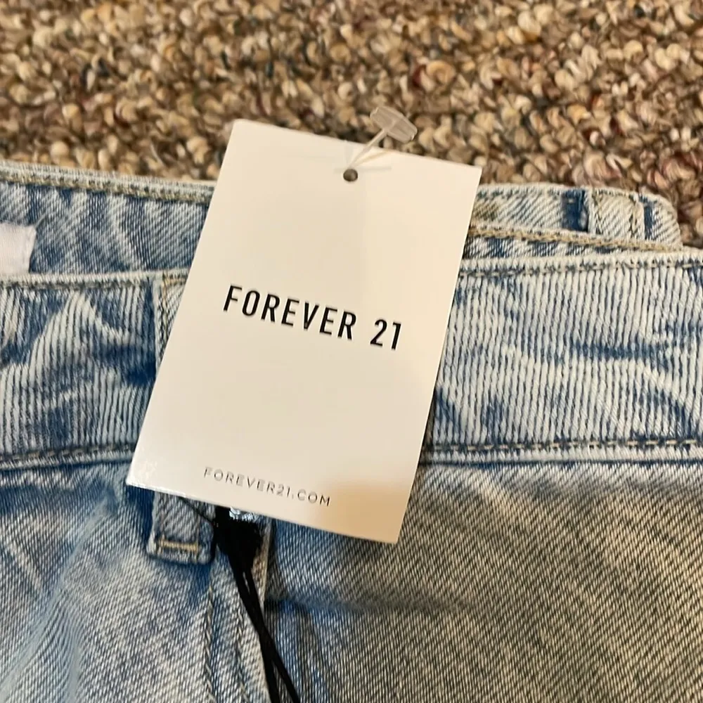 Womens New Forever 21 High Rise Slim Fit Flare Leg Jeans - Image 3