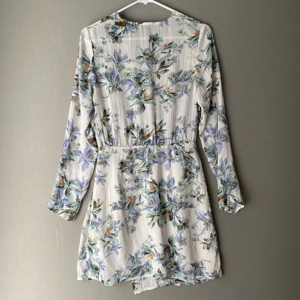 ONTWELFTH sz S spring floral summer blue‎ white faux wrap mini dress Blue - Image 7