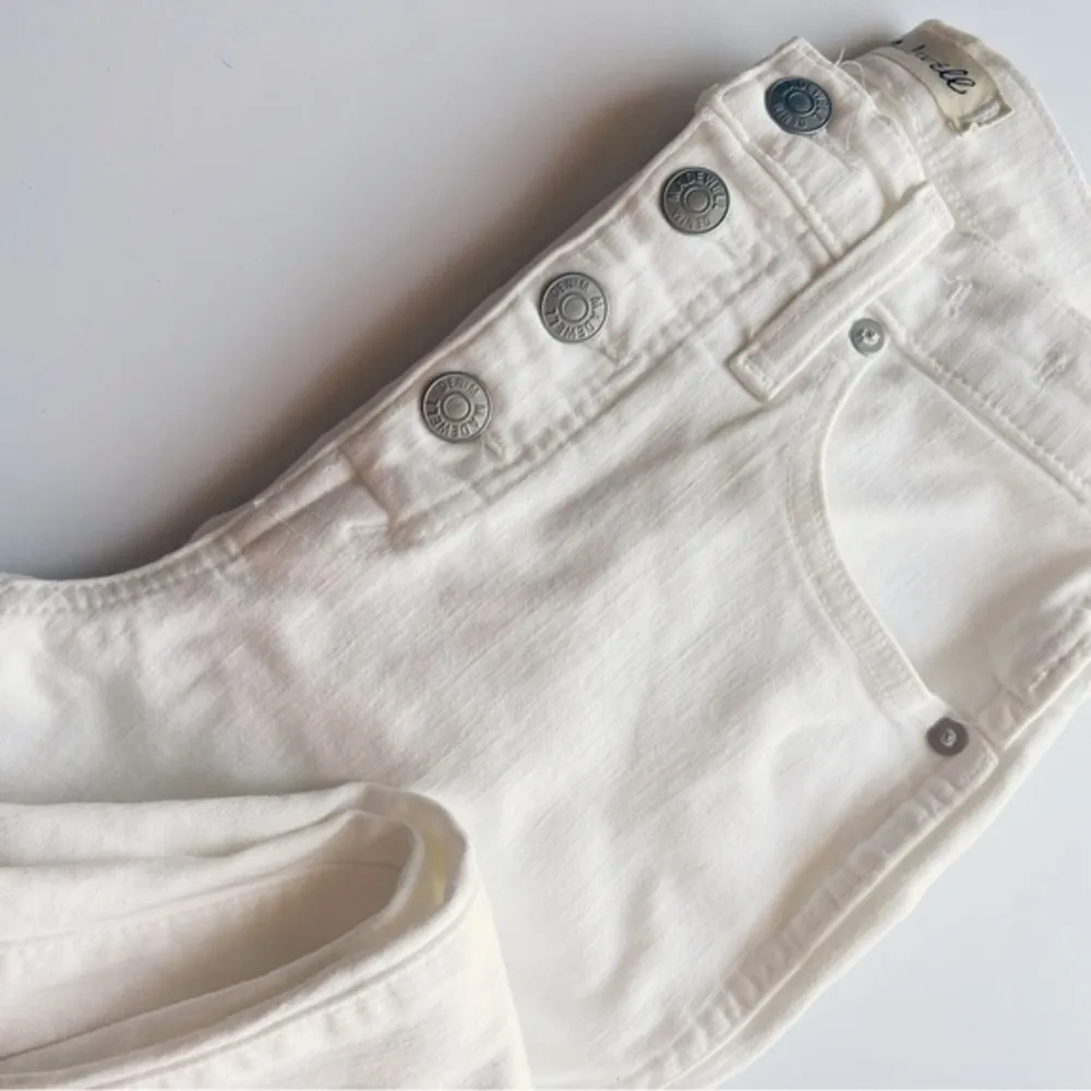 Madewell • 10" High-Rise Skinny Jeans in Pure White: Step-Hem Edition - Image 26
