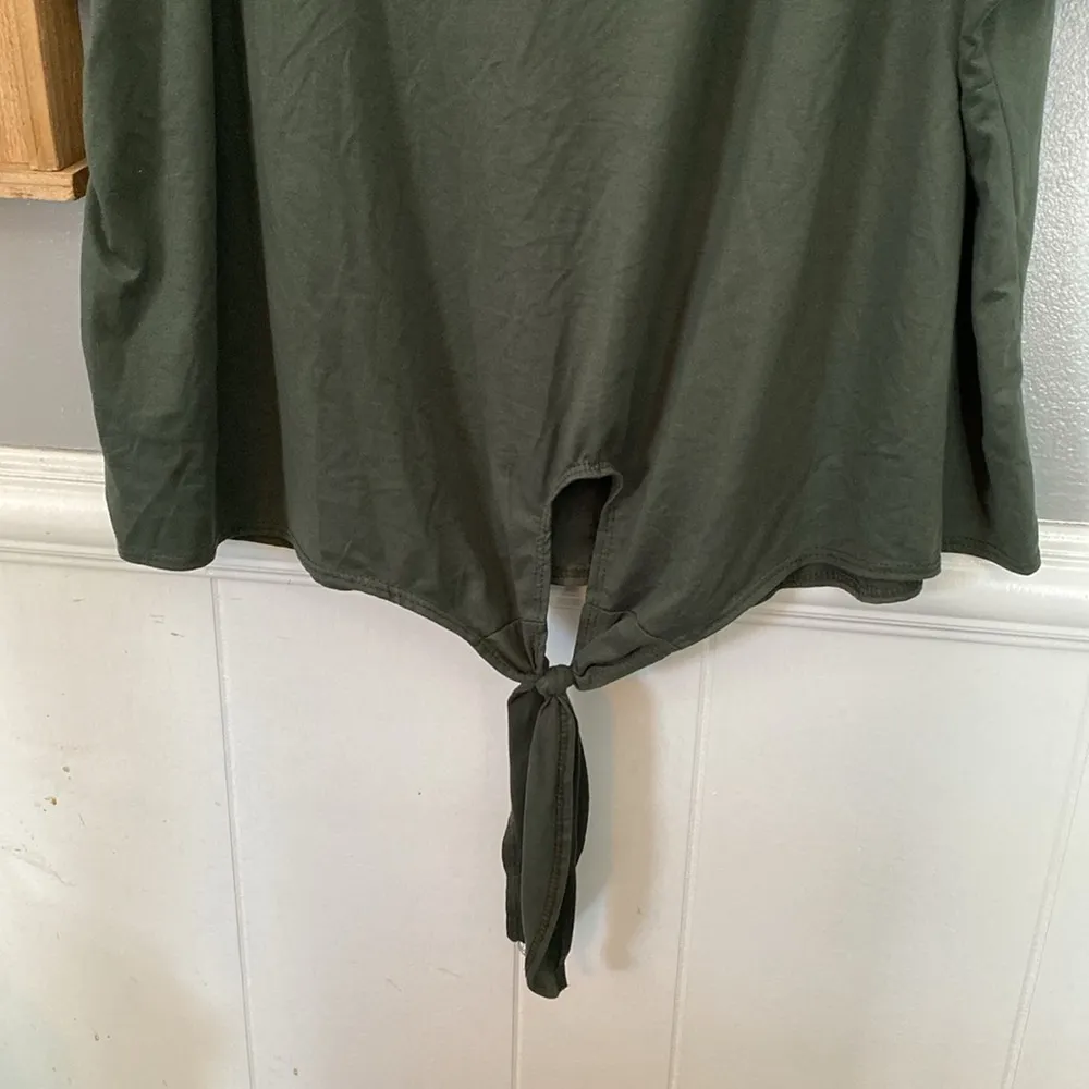 Picky Girl 3x Army Green top with tie - Image 2