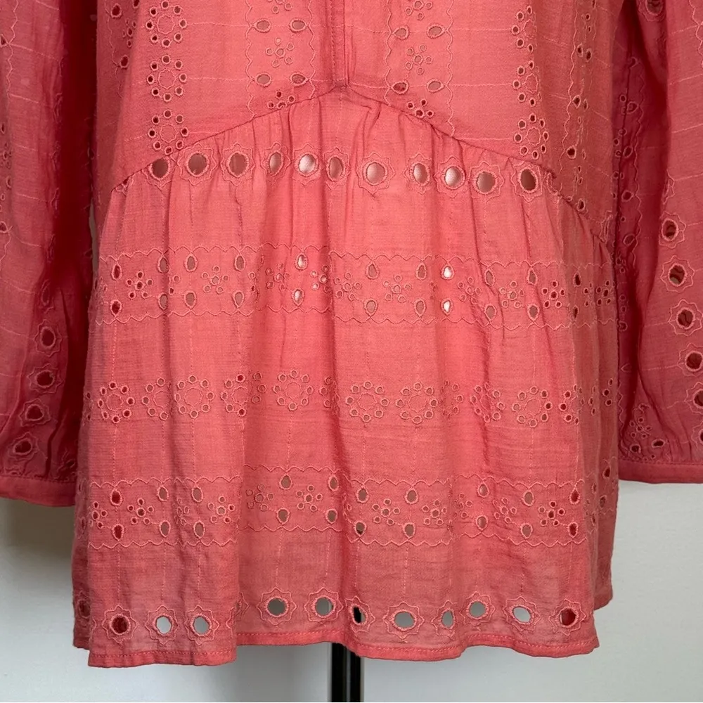 Ann Taylor LOFT Coral Pink Eyelet Peplum Blouse Cotton Blend Womens Size Medium - Image 4
