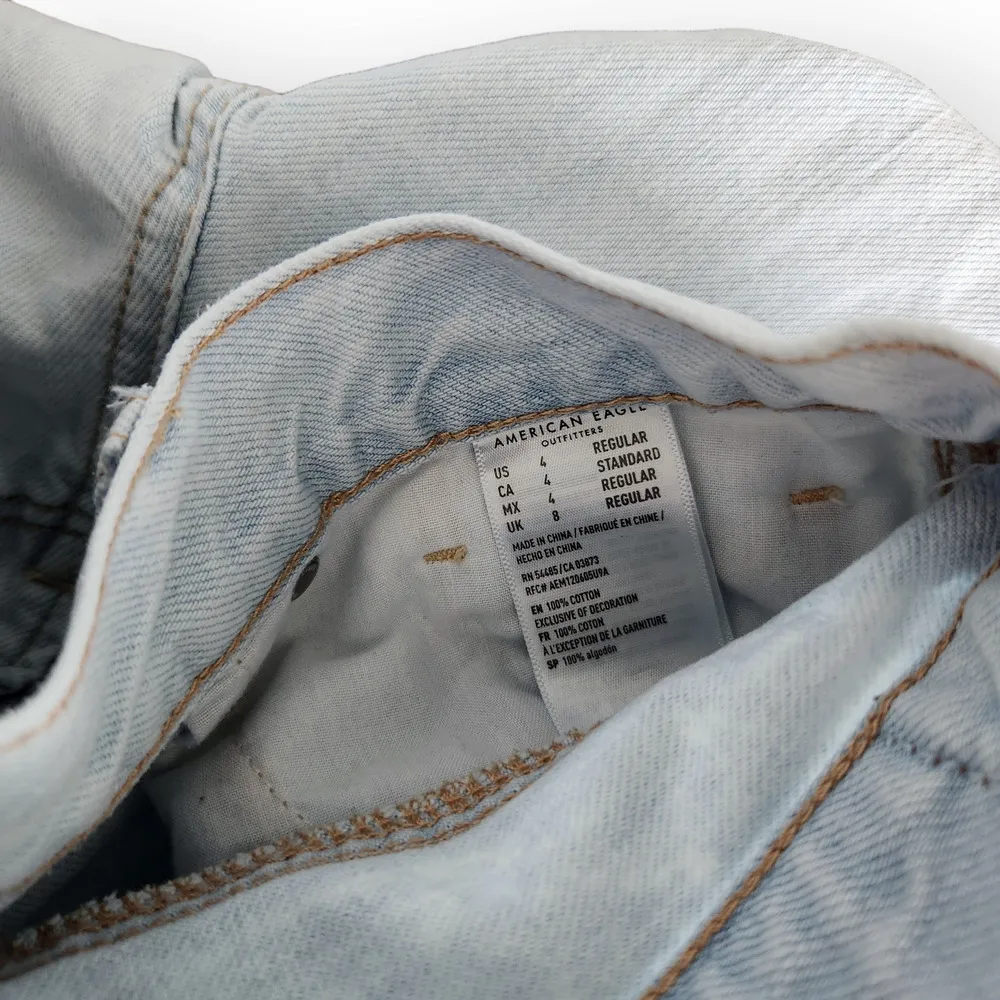 American Eagle Light Wash Ripped High Waisted Mom Jeans 4 - Image 7