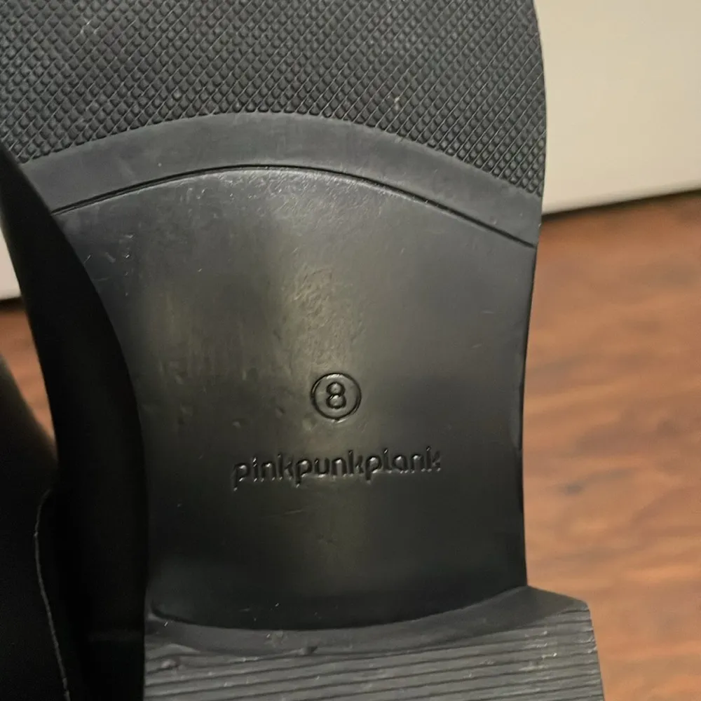 💖 PinkPunkPlank Black Leather Chelsea Boots with Moon Detail Size 8 - Image 6