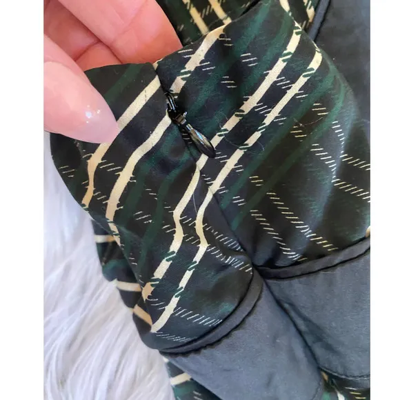 NY & Co Holiday Plaid Sleeveless Double V - Image 8