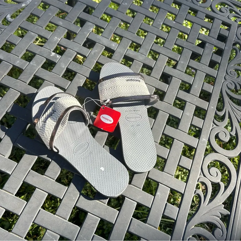 Nwt Havaianas Women's You Transcoso Premium Sandals size 7/8 US - Image 6