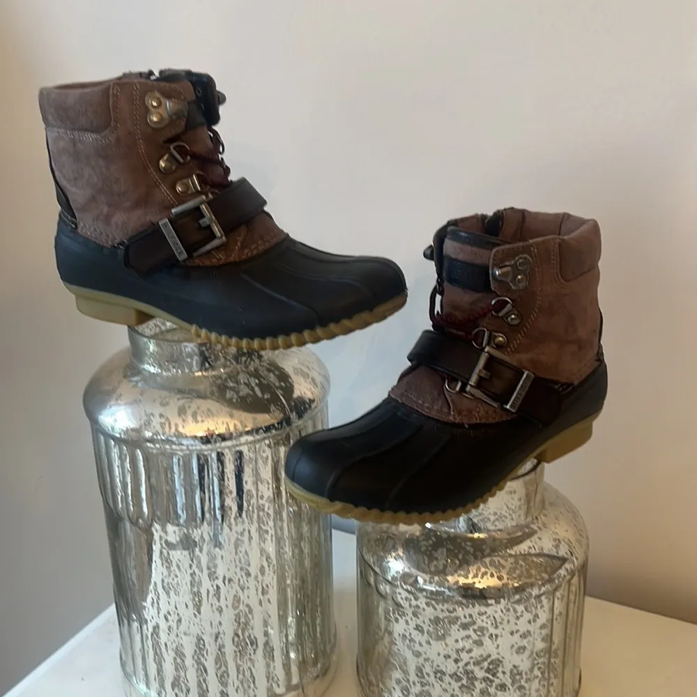 Tommy Hilfiger Women's Regin Snow Boots rain duck warm insulated side zip size 6 - Image 3