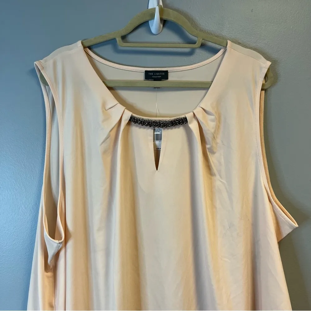 The Limited Blouse Pale Peach w/ Bejeweled Pewter Neckline Sleeveless Sz 3X NWT - Image 2
