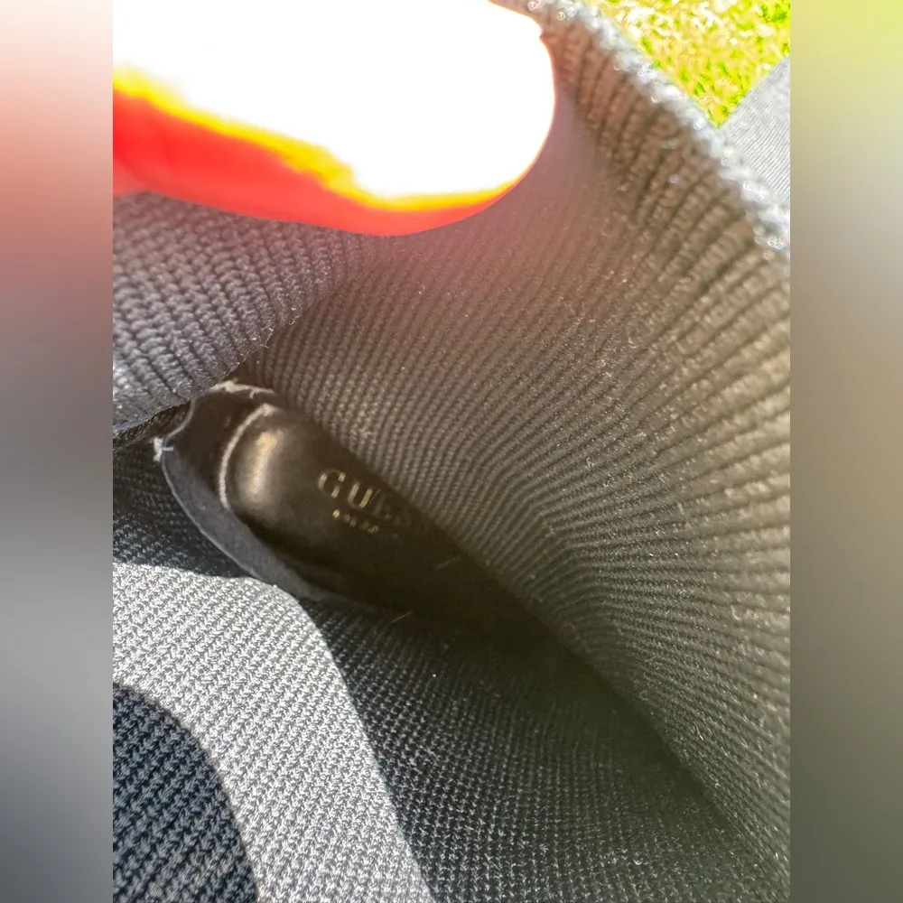 GUESS Elegant Black Ankle Boots with Patterned Toe - Image 9