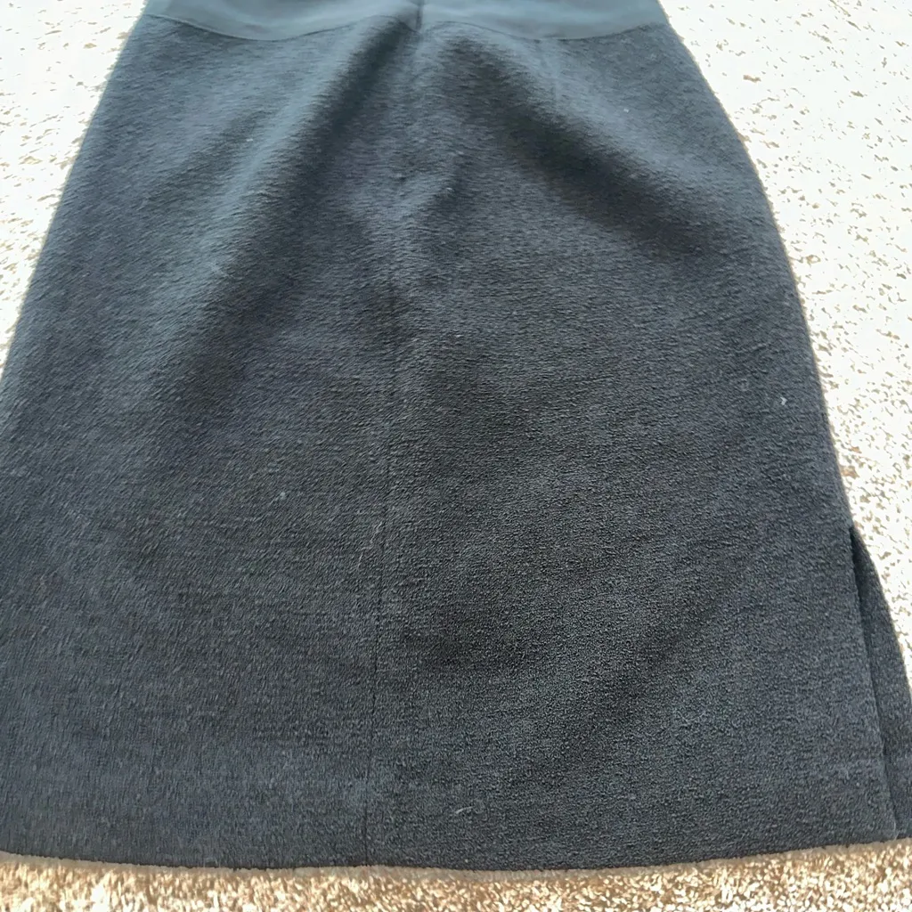 Milly Textured Wool Black Lined Knee‎ Length Pencil Skirt EUC Size 4 - Image 4