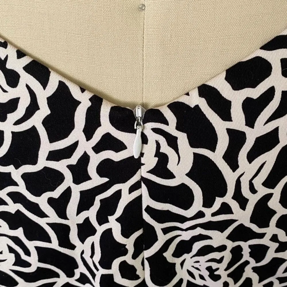 MAGGY LONDON Black & White Floral Sleeveless V-Neck Mini Dress ~ Women's 12 - Image 4