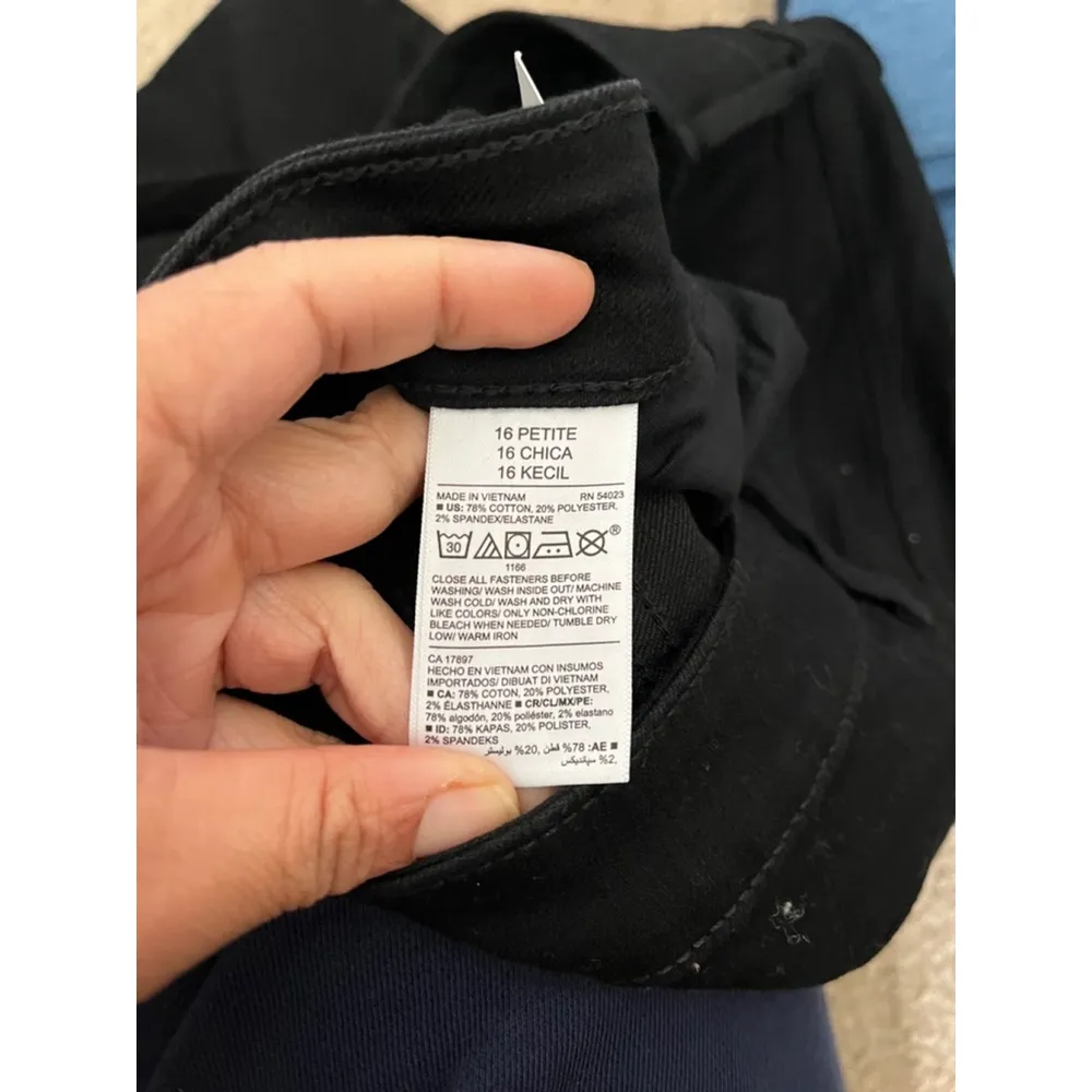 Nwt Women's Old Navy 4 pocket Black Super Skinny Stretch Jeans Size 16 Petite - Image 6