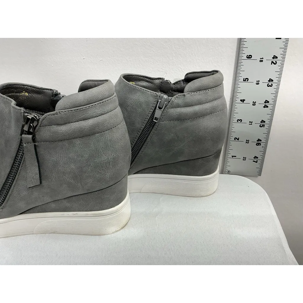 Womans Dream Pairs Fashion Sneakers 8.5 Gray Side Zip Wedge Ankle - Image 4