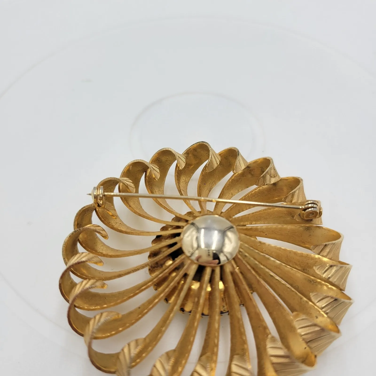 Vintage Rhinestone Pinwheel Brooch 2" Blue Green Gold Tone Crown Setting Pin - Image 4