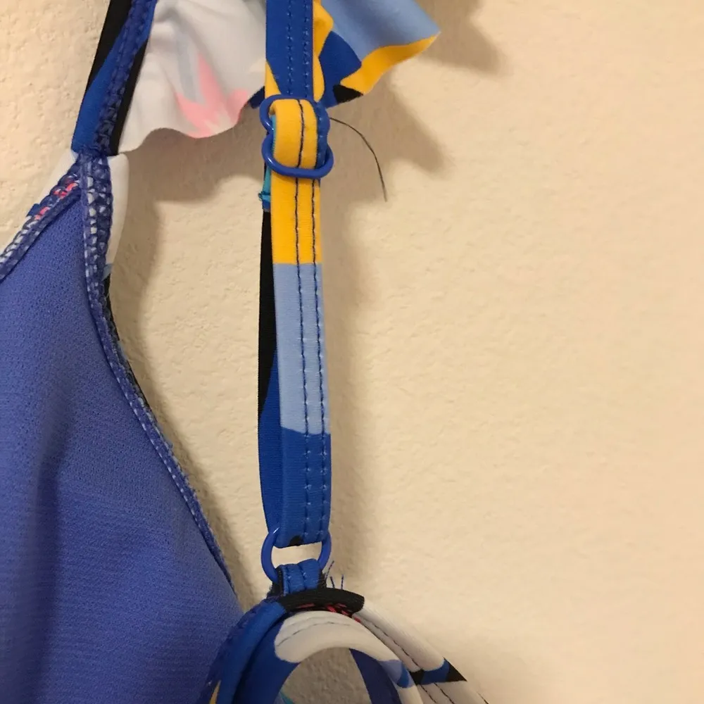 NWT Bikini top by No Boundaries floral flowers tropical hibiscus XL blue - Image 11