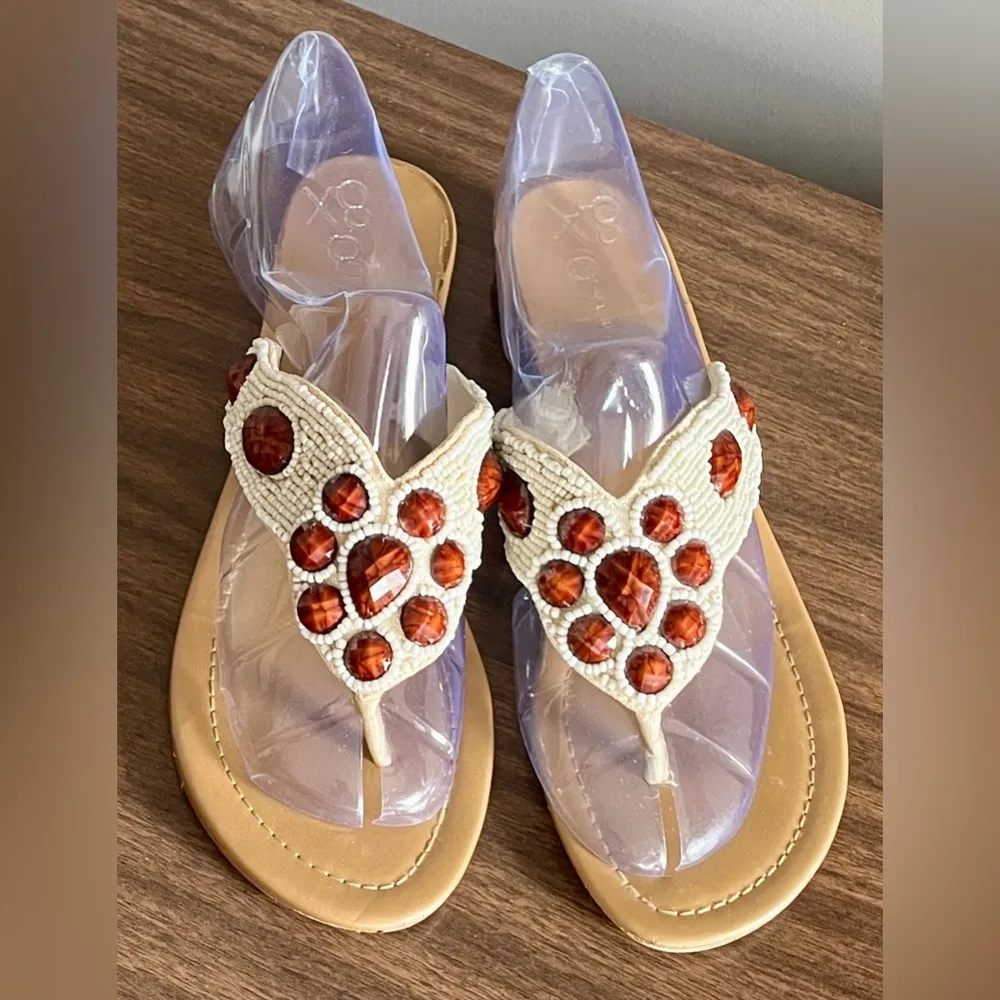 Ann Marino Ivory and Red Beaded Thong Wedge Sandals, Size 9 Multiple - Image 3