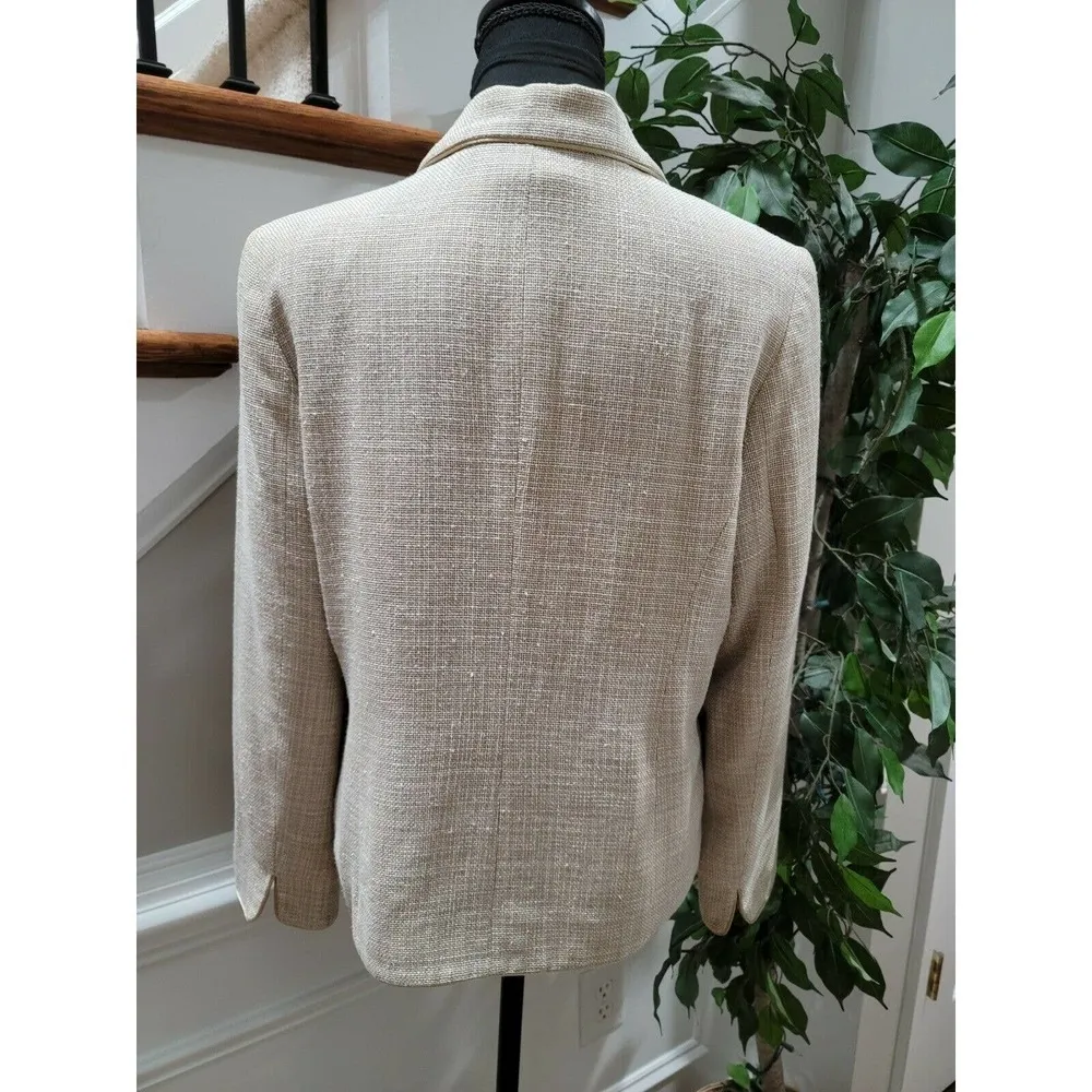 Pendleton Women's Beige Viscose Single Breasted Four Buttons Fitted Blazer 10 - Image 4