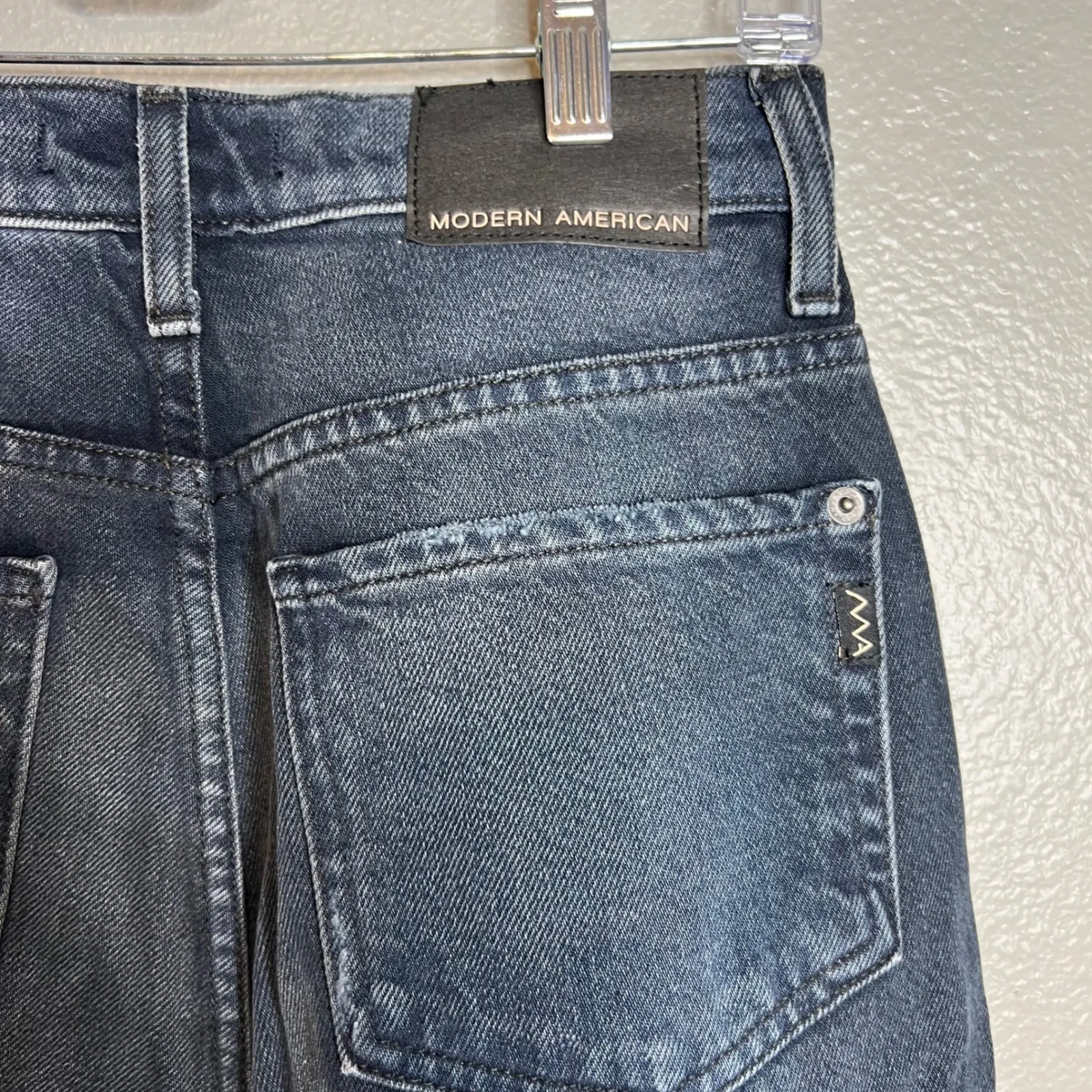 Modern American High Rise Jeans Size 26 Dark Wash Button Fly NEW Blue - Image 7