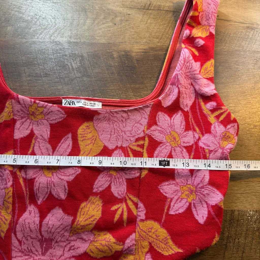 Zara Red and Pink Floral Crop Top - Image 7