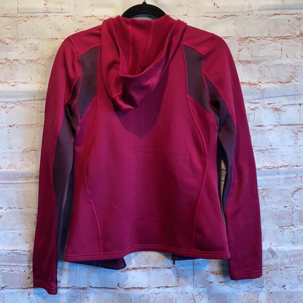 Patagonia XS burgundy zip up hoodie jacket pockets - Image 7
