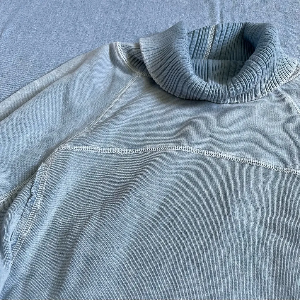 NWT Aerie Cozy Sweatshirt New Heights Fleece Turtleneck Size XS in Cloud Wash - Image 3
