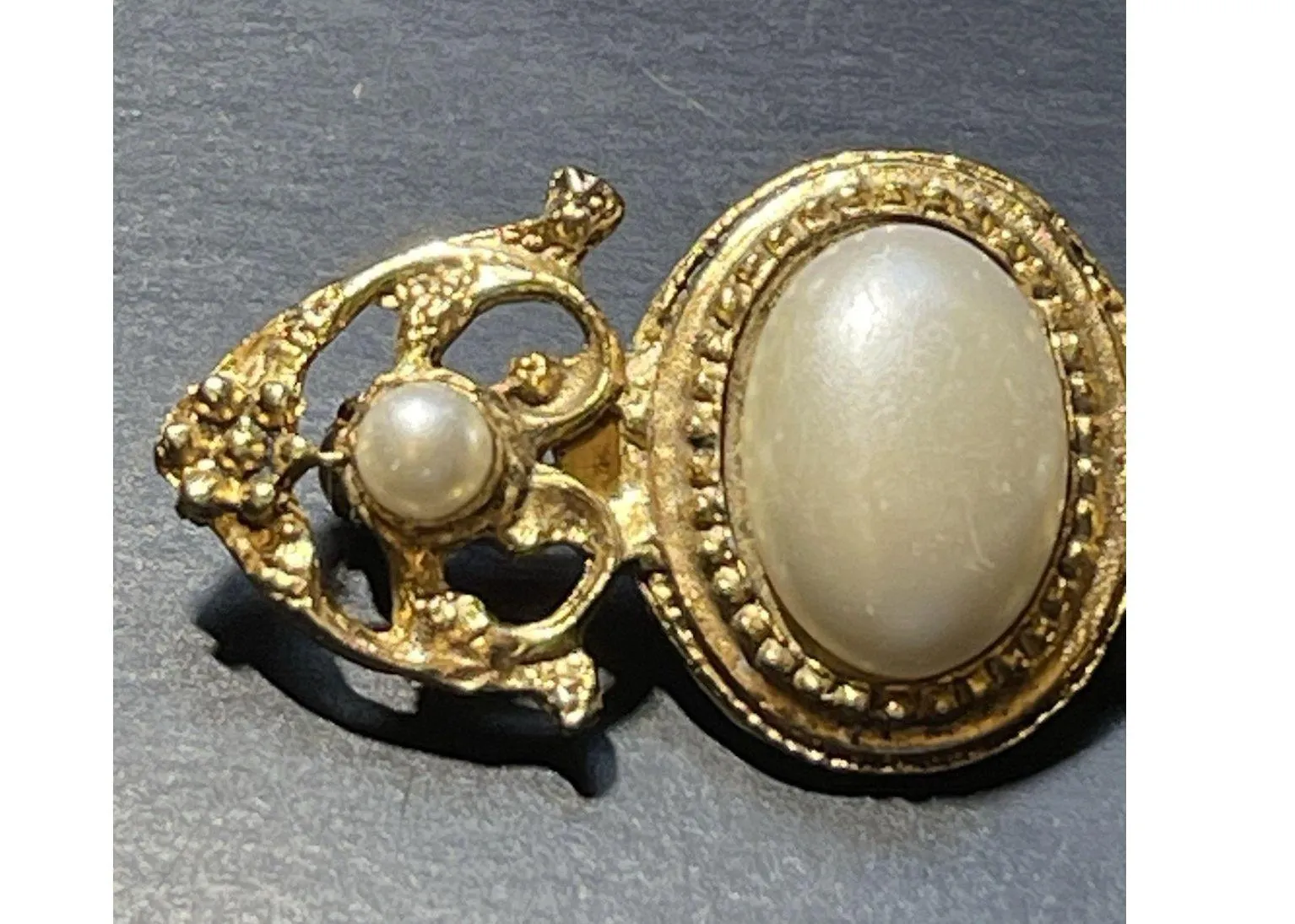 Faux Pearl Collar Lapel Shawl Brooch Pin Gold Tone Victorian Style Jewelry - Image 7