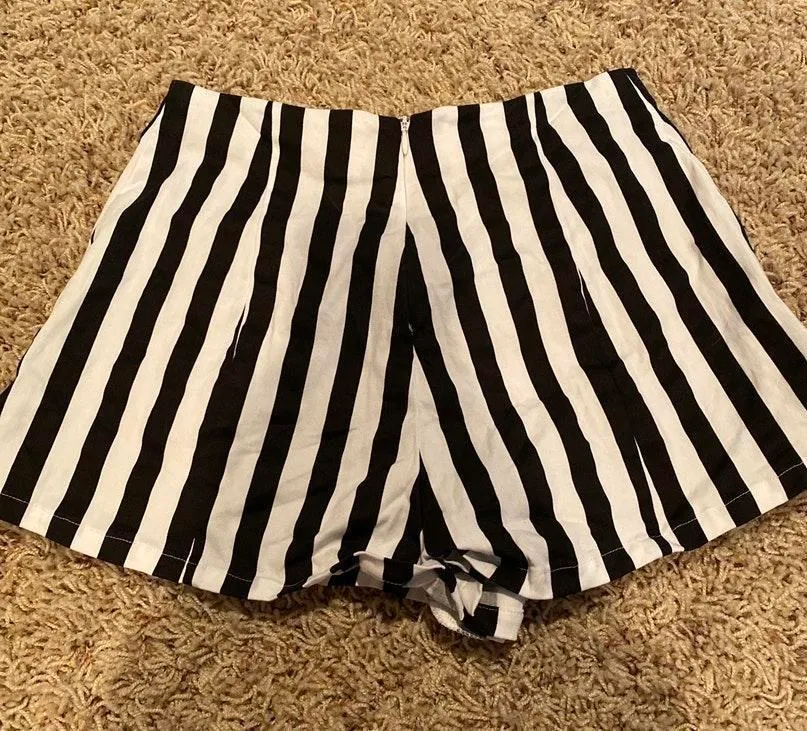 super down striped shorts - Image 2