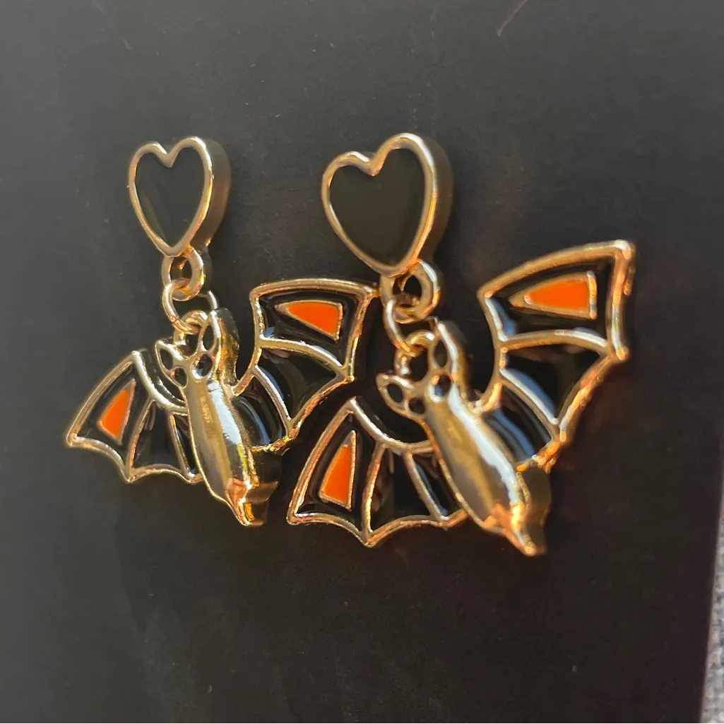 🦇 Gold Black and Orange Bat Earrings for Halloween cute gift heart colorful New - Image 2