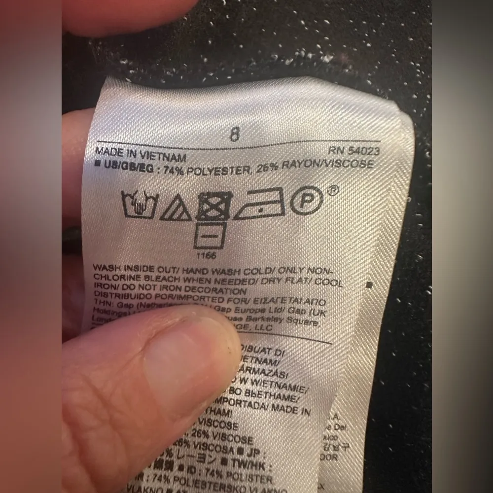 Banana Republic Sleeveless gray  Vest w Dressy Black Sequin geometrics - Image 12