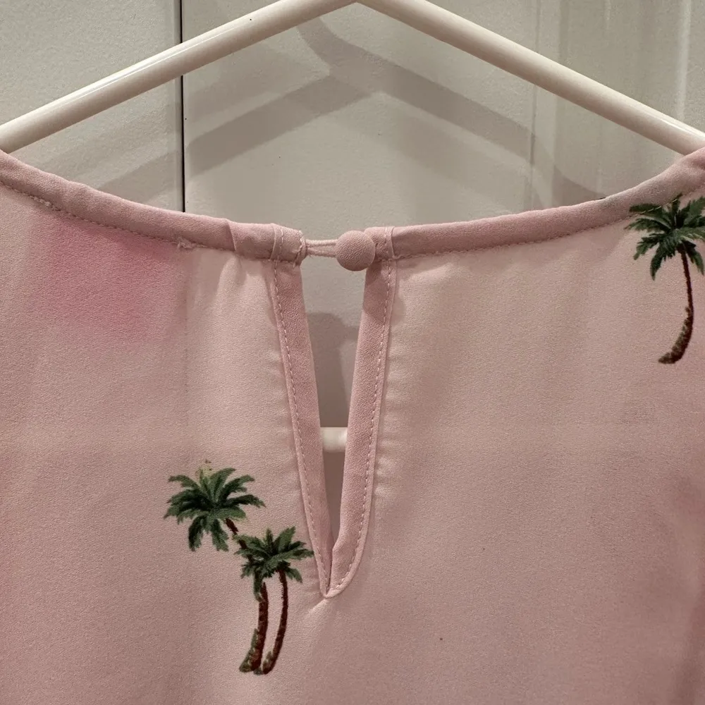 Buddy Love Open Front Palm Tree Romper Pink Size XS - Image 3