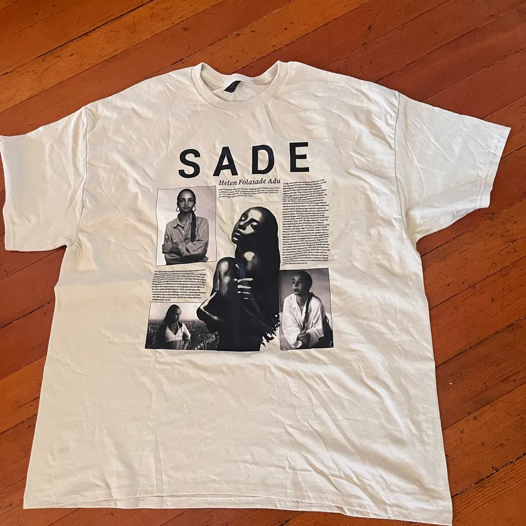 Gildan Cream Graphic Tee - Short Sleeve - Image 3