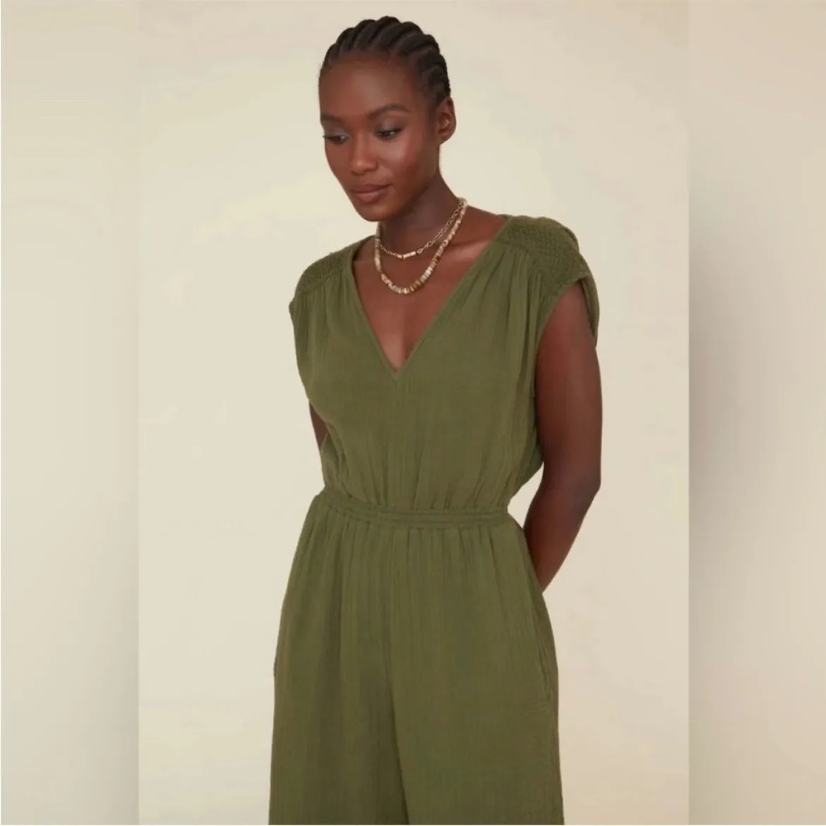 Xirena Jumpsuit Nell Cotton Gauze in Basil Green Wide Leg V Neck Medium - Image 2