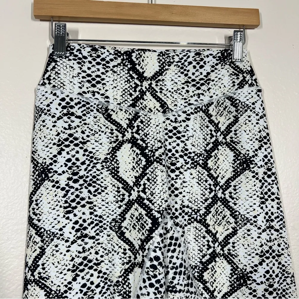 Balance Athletica Black White Python The Ascend Pant Leggings - Image 4