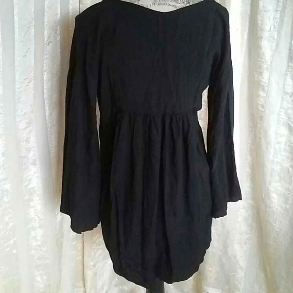 Local Celebrity Boho Bell Sleeve Swing Tunic Top - Image 2