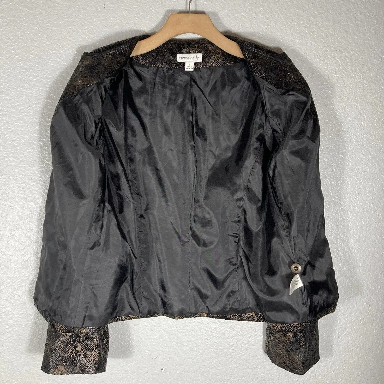 Susan Graver Metallic Snake Print Zip Jacket Size S Glam Rock Edgy Streetwear - Image 10