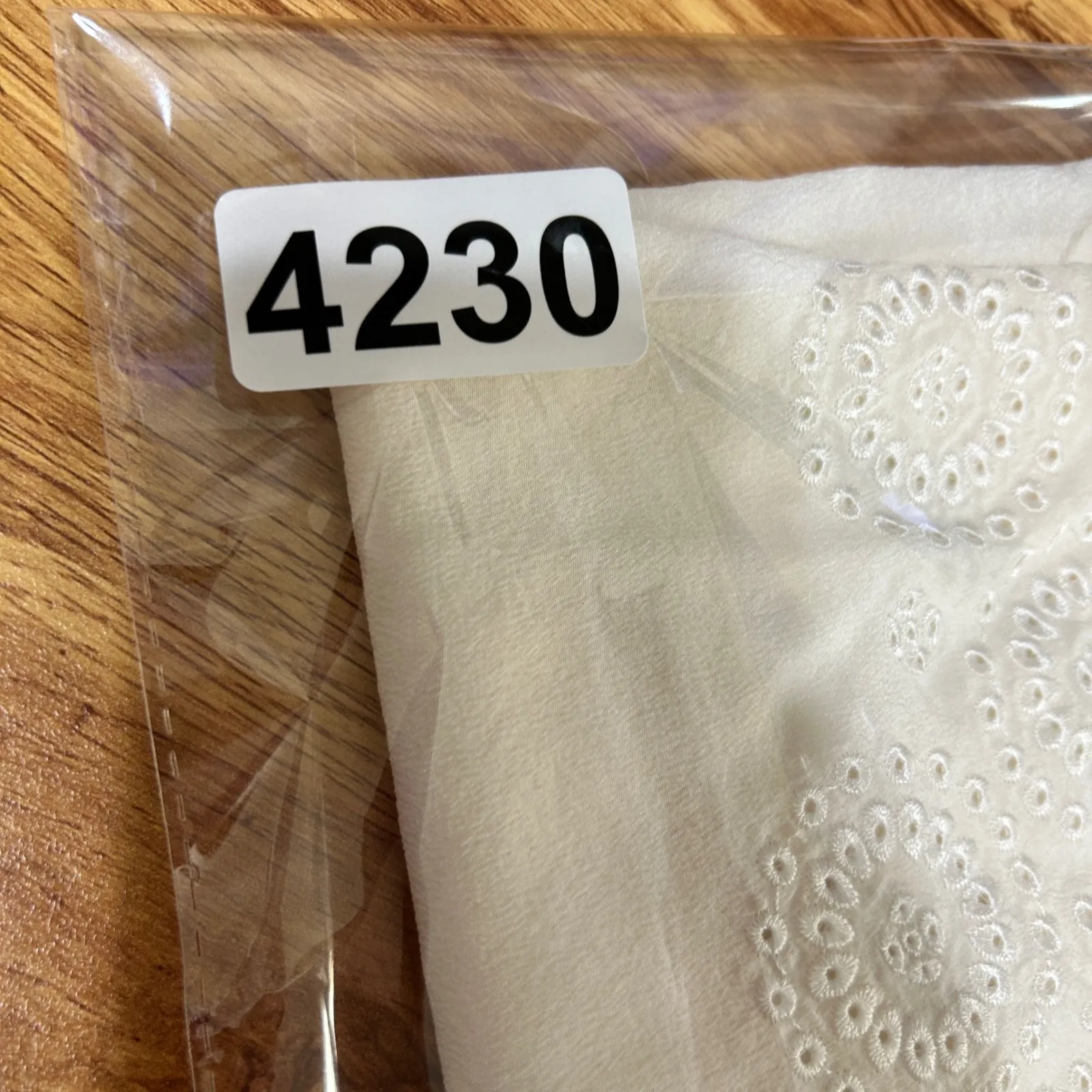 Joie Women Tank Top S Ivory Silk Eyelet Embroidered Coquette Cottage Scallop Hem - Image 9