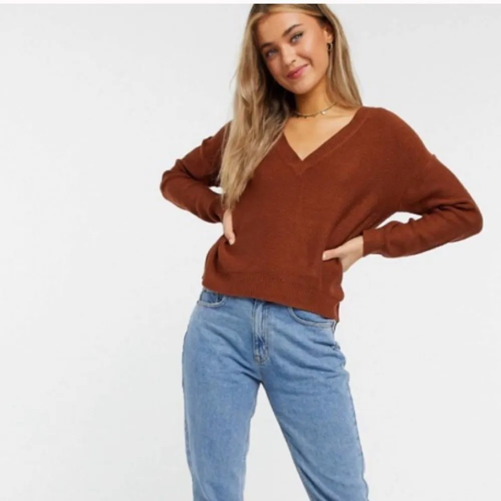 ✨ASOS V Neck Sweater✨ - Image 3