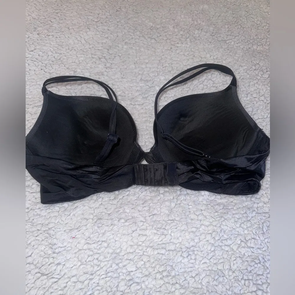 Victoria's Secret Black Underwire Bra - Image 4