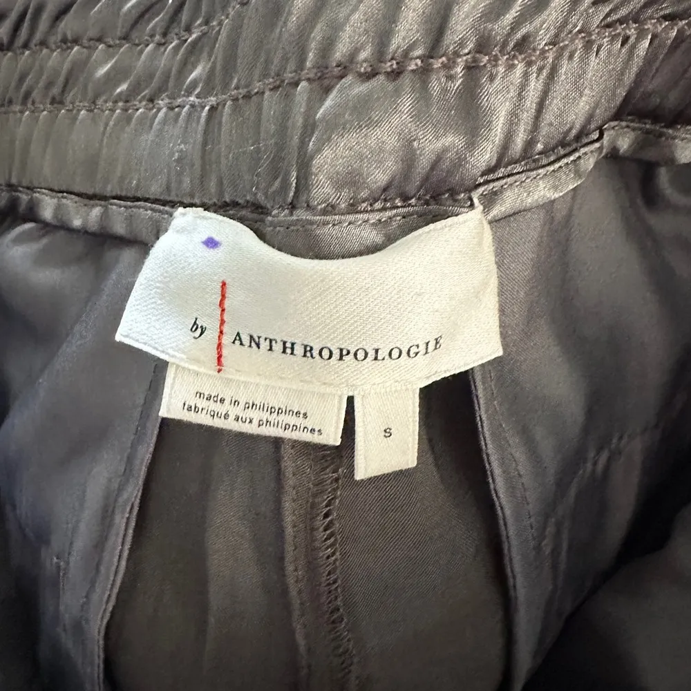 Anthropologie carbon shimmer cargo pants/joggers - Image 3