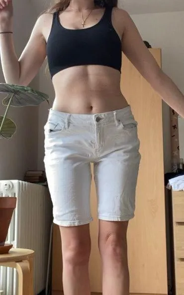 Vintage  High Waisted White Mom Shorts - Image 2