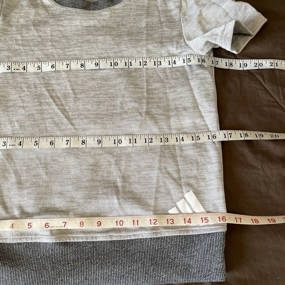 Womens Knit Blouse Crewneck Short Sleeve Gray Logo Sporty Athletic Small - Image 11