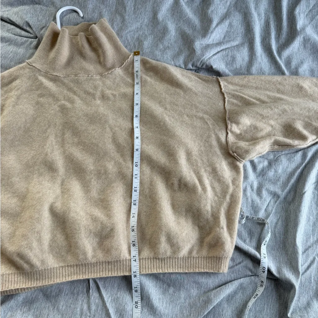 Free People 100% Cashmere Sweater Womens XS Beige Turtleneck Crop So Low So High - Image 10